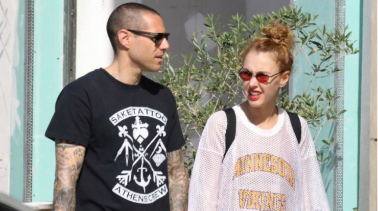 Πάρης Κασιδόκωστας: Ο σύντροφός της Τάμτας έκανε την πιο ανατρεπτική αλλαγή στα μαλλιά του [εικόνες]