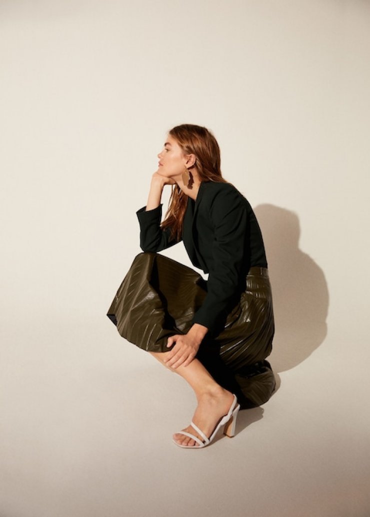 Αυτά τα Mango σανδάλια έχουν ξετρελάνει τα instagirls