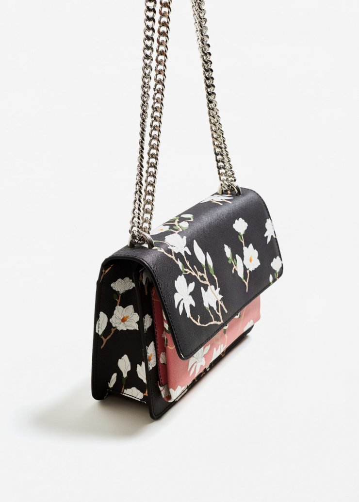 Shopping time! 3 floral fashion items που κοστίζουν κάτω από 40 ευρώ