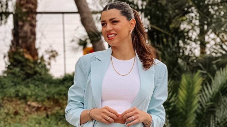 3 beauty insiders μας δείχνουν τα ανοιξιάτικα μανικιούρ τους