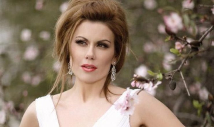 Κατέθεσε αγωγή εναντίον του Κ. Βαξεβάνη η Ευγενία