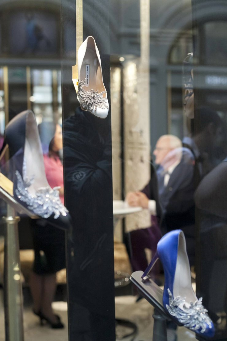 Manolo Blahnik σε πιο προσιτές τιμές;