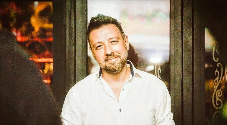 Πρόσωπο της κυπριακής τηλεόρασης: “Ο Μάνος Παπαγιάννης έχει θέμα διαχείρισης του θυμού του”