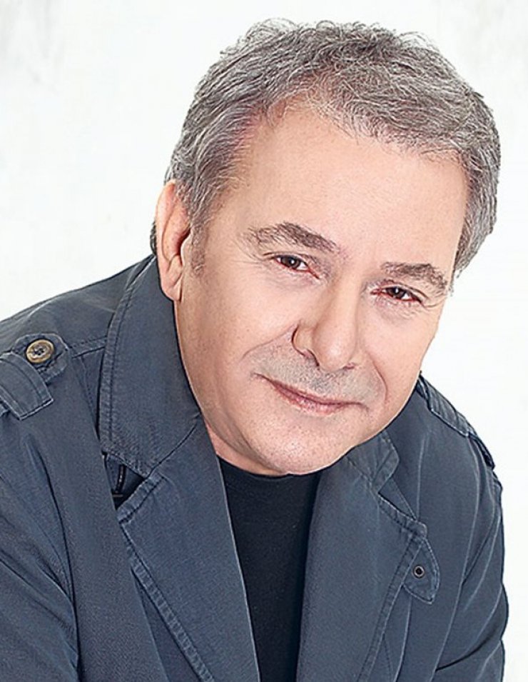 Συναυλία Μανώλη Μητσιά στον Καλοπαναγιώτη