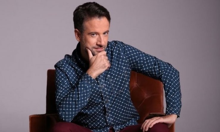 Κωστής Μαραβέγιας: Μιλά για τη γυναίκα των ονείρων του!