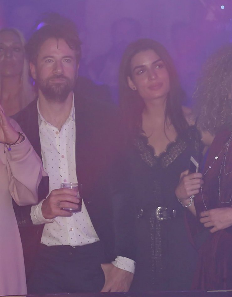 Κωστής Μαραβέγιας – Τόνια Σωτηροπούλου: Τους τσακώσαμε να τρώνε πρωινό στη Λευκωσία! [εικόνα]