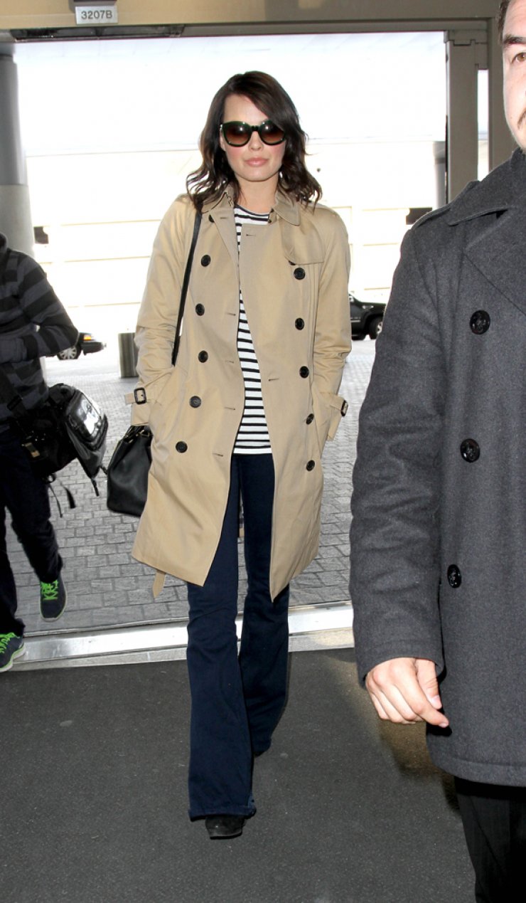 Η συμπρωταγωνίστρια του Leonardo Di Caprio έγινε μελαχρινή [φωτογραφίες]