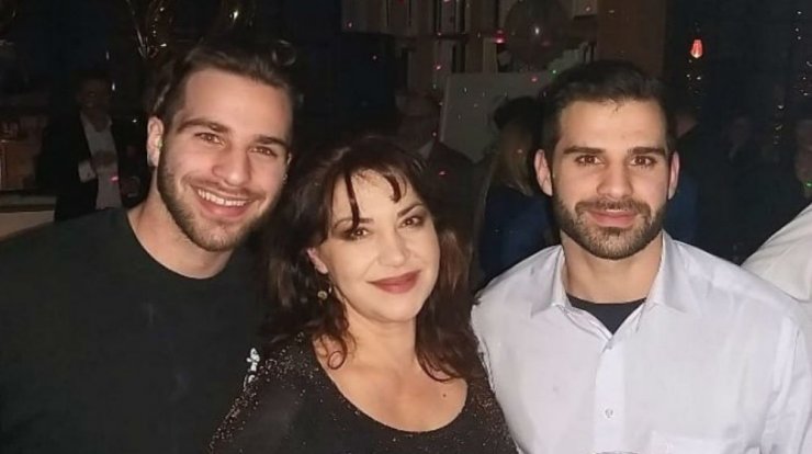 Μαρία Φιλίππου: Περήφανη η Κύπρια ηθοποιός για τον γιο της που πήρε πτυχίο!