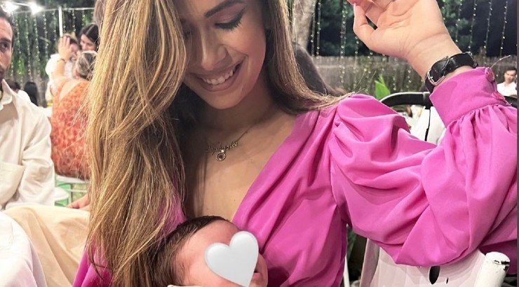 Μαρία Κορτζιά: Μας καλημέρισε με το πιο cute στιγμιότυπο με τον νεογέννητο γιο της [εικόνα]