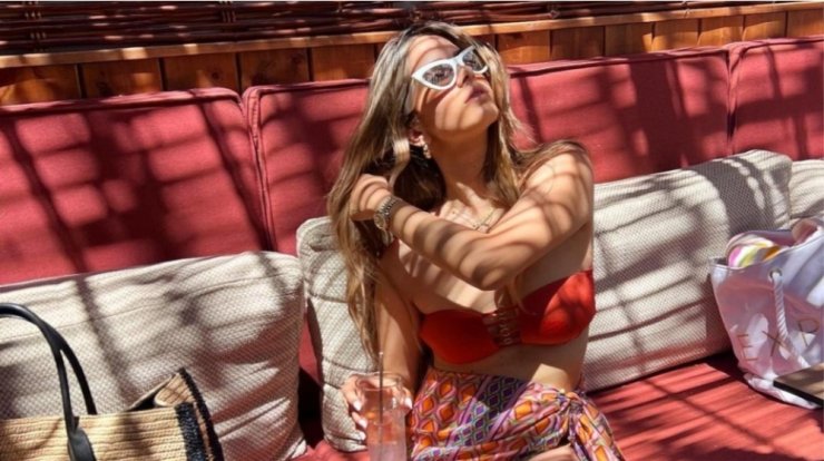 Πέντε φορές που η Μαρία Κορτζιά πόζαρε με μπικίνι και μας έδειξε την post-partum σιλουέτα της! [εικόνες]