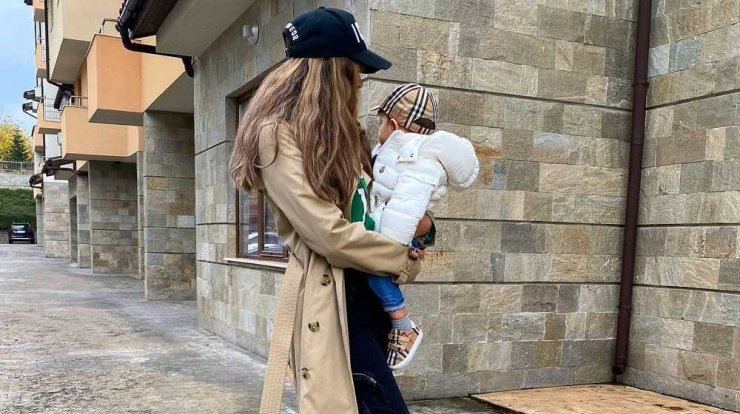 Μαρία Κορτζιά: Με τον μικρό Σοφοκλή στο γήπεδο απολαμβάνοντας τον μπαμπά! [εικόνα]