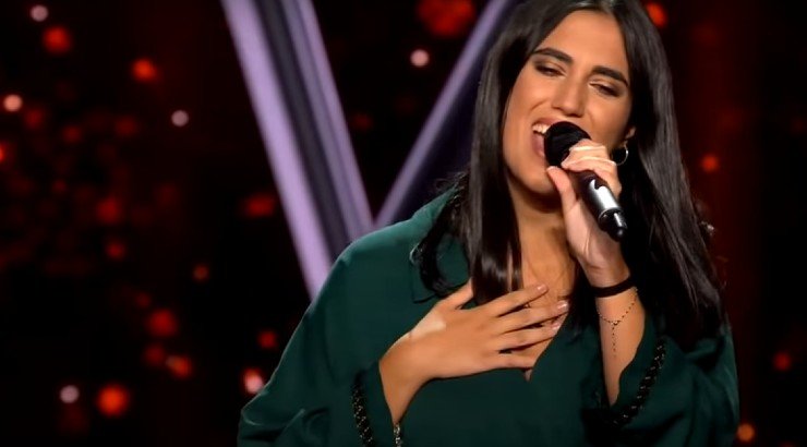 The Voice: Η Κύπρια Μαρία Συμεού που έκανε και τους τέσσερις coaches να γυρίσουν! [βίντεο]