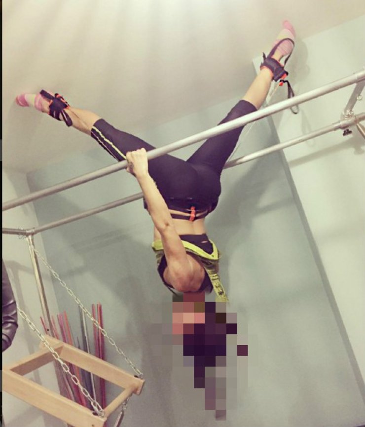 Η σκληρή γυμναστική επώνυμης Κύπριας [εικόνες+βίντεο]