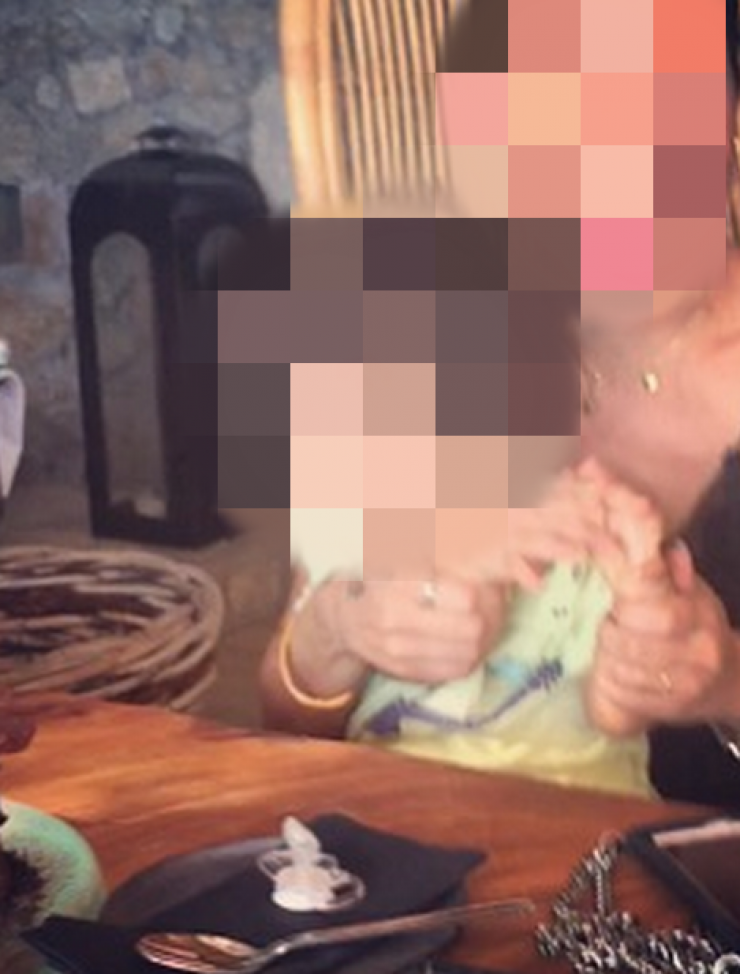 Κύπρια τραγουδίστρια γιόρτασε τα γενέθλιά της αγκαλιά με τον γιο της!