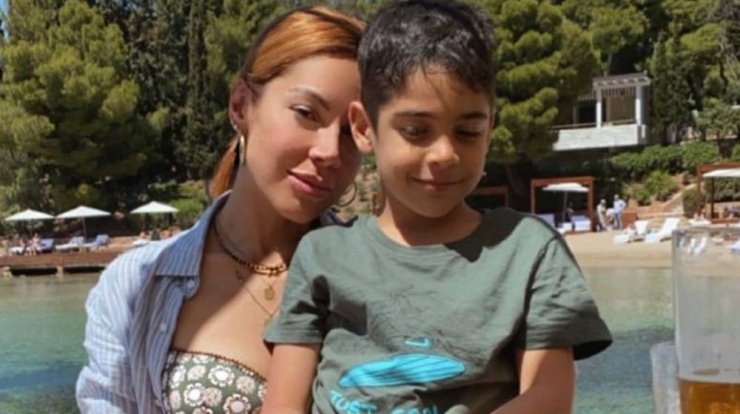 Μαριάντα Πιερίδη: Μας έδειξε πρώτη φορά τον 7χρονο γιο της να τραγουδάει λαϊκά και ξετρελαθήκαμε!