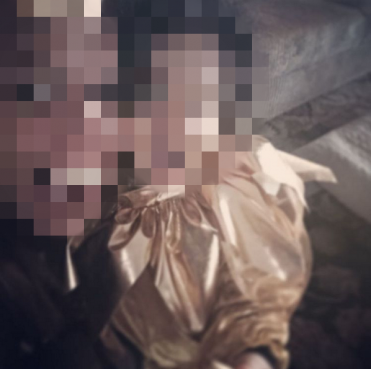 Επώνυμη Κύπρια στην πρώτη χριστουγεννιάτικη παράσταση του γιου της!