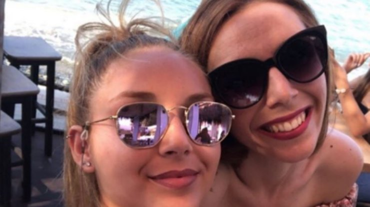 Μαρία Παπακώστα: Η ατάκα της 19χρονης κόρης της που την άφησε άφωνη! [βίντεο]