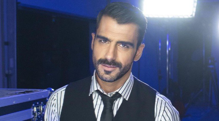 Μαρίνος Κόνσολος: Βραδινή έξοδος με τα αδέρφια του! [εικόνα]