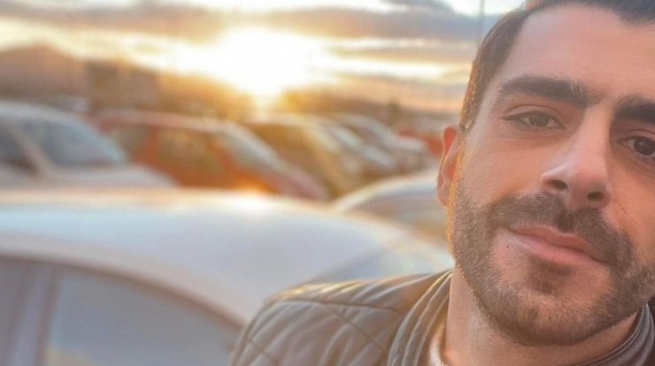 Μαρίνος Κόνσολος: Μαγειρεύει shirtless και αναστατώνει τις θαυμάστριές του! 