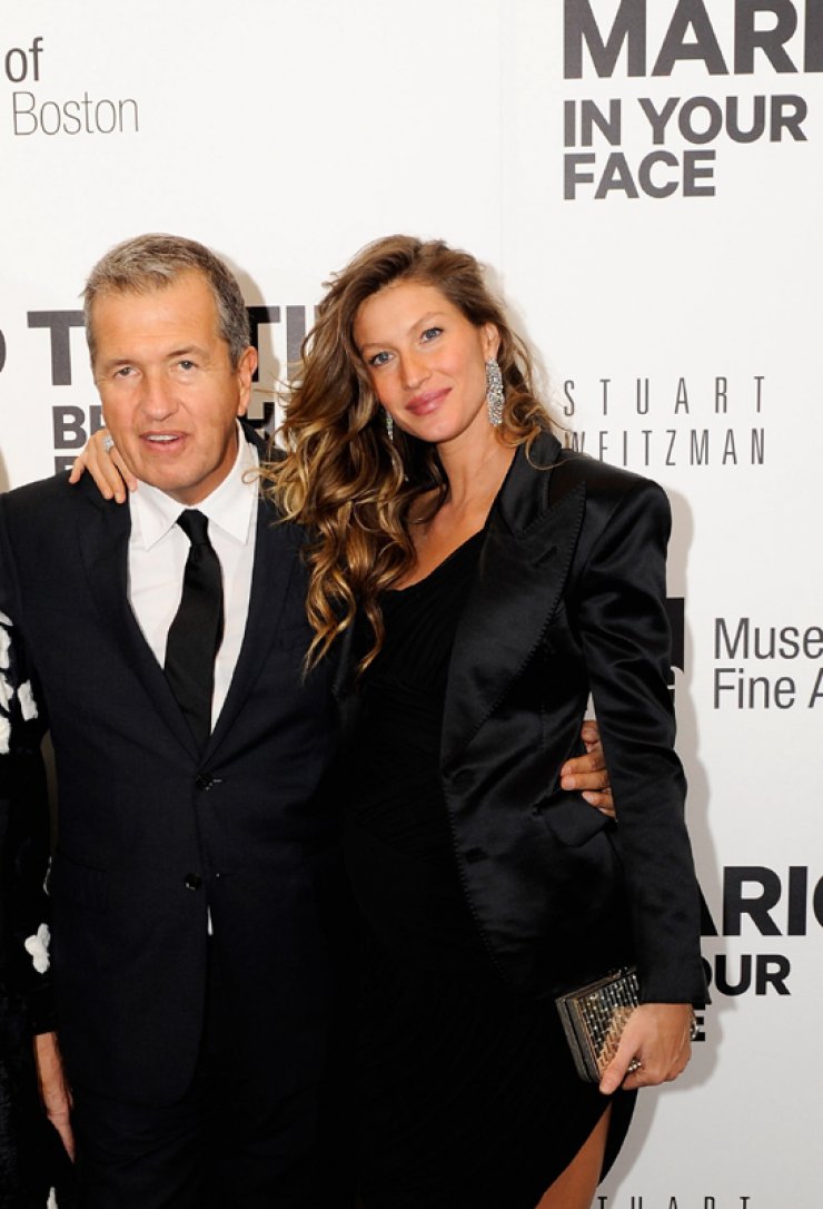 Mario Testino: «Κανείς στο χώρο της μόδας δεν ήθελε τη Gisele»