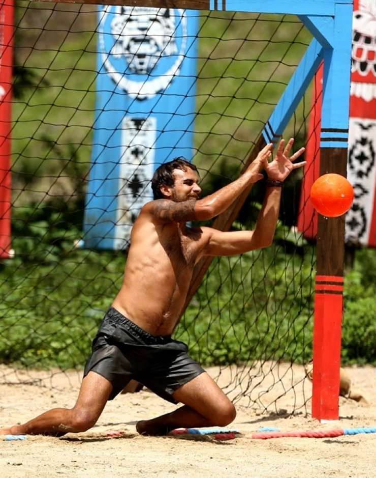 "Survivor": Έξω φρενών στο σημερινό επεισόδιο ο Μάριος Πρίαμος!