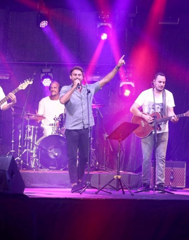 Η μητέρα του Μάριου Πρίαμου σπάει τη σιωπή της και μιλά πρώτη φορά για όλα όσα τον κατηγορούν