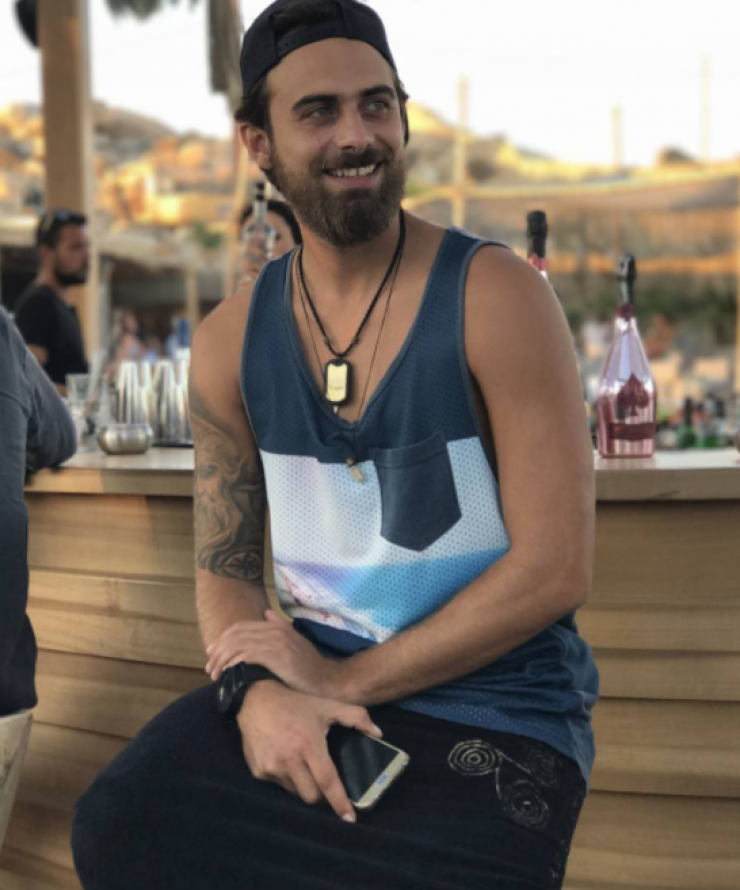 Δείτε με ποιαν Κύπρια θα βγει ραντεβού ο Μάριος Πρίαμος! [εικόνες]