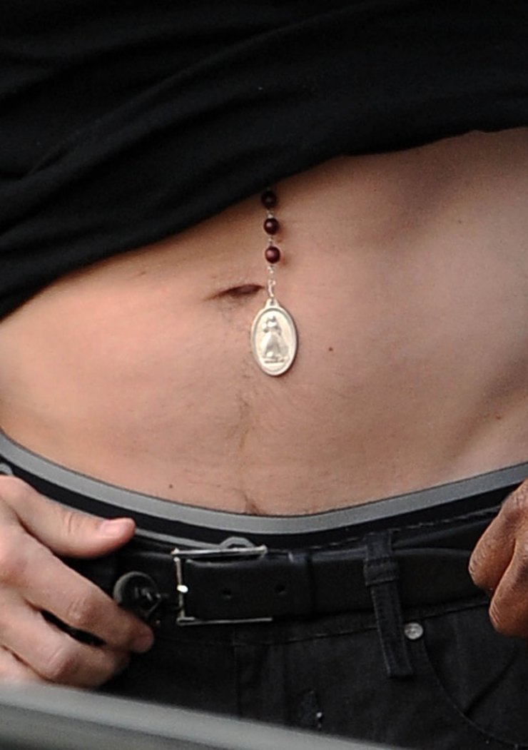 Οι κοιλιακοί διάσημου σταρ του Hollywood σε δημόσια θέα