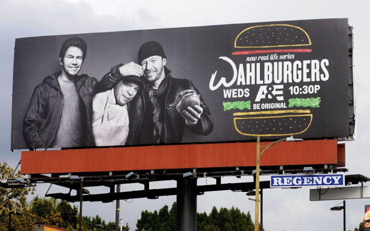 Ποιος ηθοποιός του Hollywood έχει αλυσίδα burger; [φωτογραφίες]