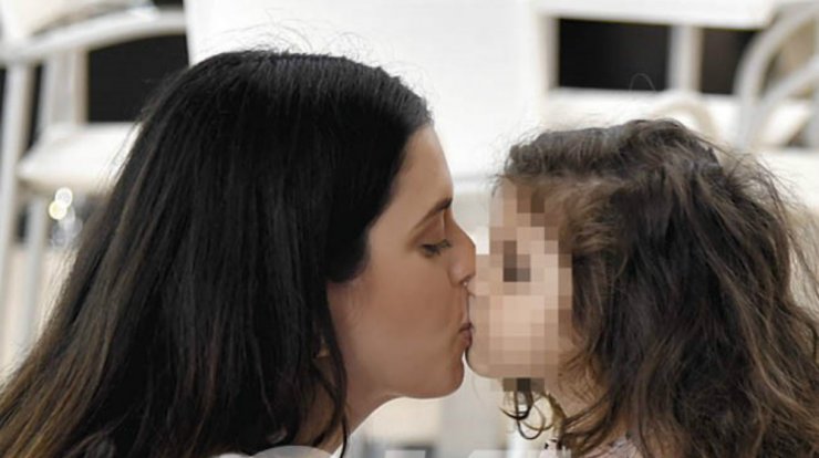 Μαρκέλλα Μαρίνα Κωνσταντίνου: Η πρώτη έξοδος με την κορούλα της μετά τη γνωστοποίηση του χωρισμού της