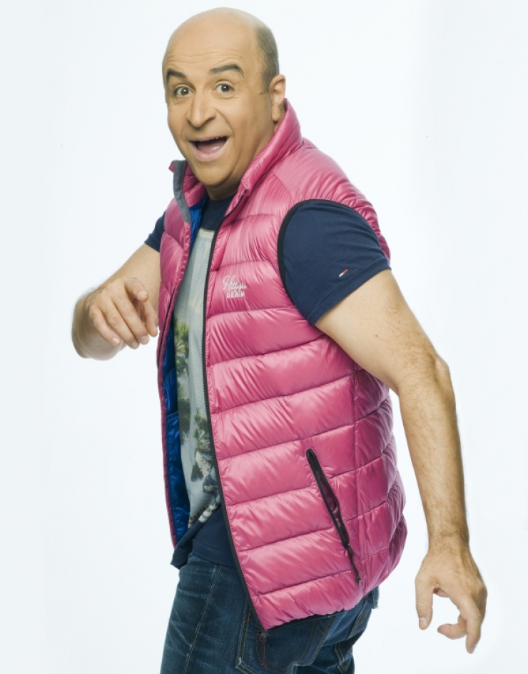 Τρελό γέλιο στην έναρξη του Σεφερλή: Η ανάκριση και το ξύλο! [βίντεο]