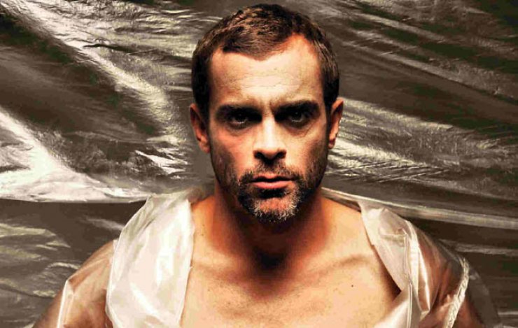 Δείτε την εμφάνιση του Κωνσταντίνου Μαρκουλάκη μαζί με την σύντροφο του!