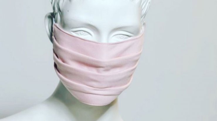 Ελίνα Λεβέντη: Οι fashionable μάσκες που σχεδίασε! [εικόνες]