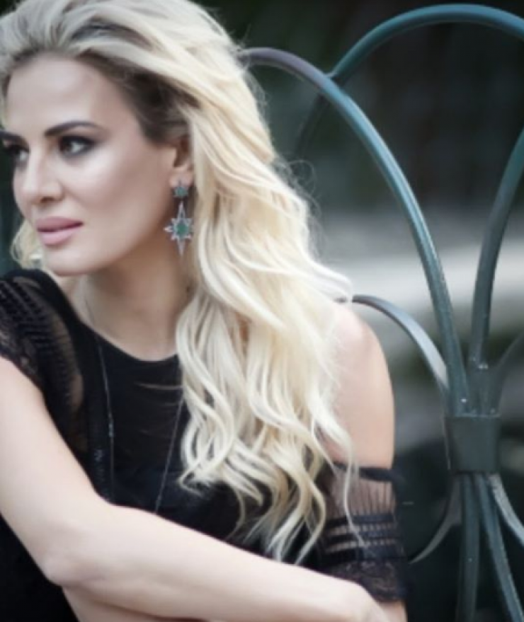 Η Ματσούκα αποκάλυψε ποιος γνωστός Έλληνας της showbiz της χρωστάει 100.000 ευρώ!