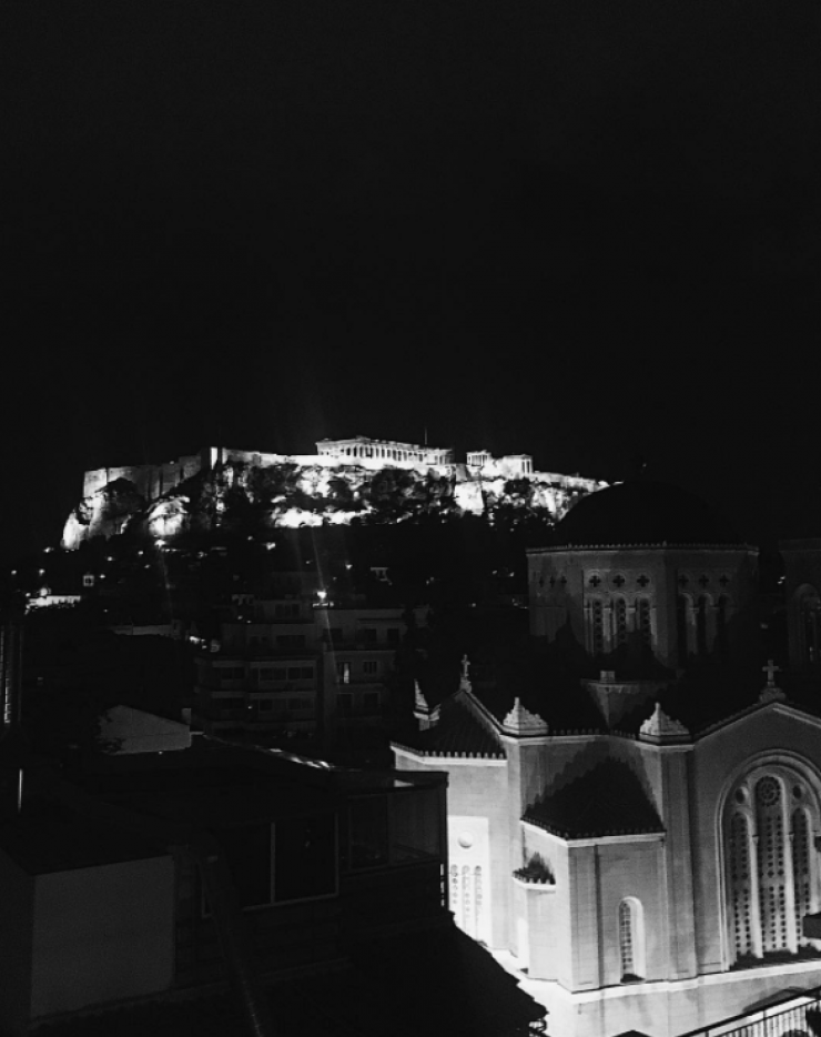 Γενέθλια για επώνυμο Κύπριο στην Αθήνα με φόντο την Ακρόπολη!