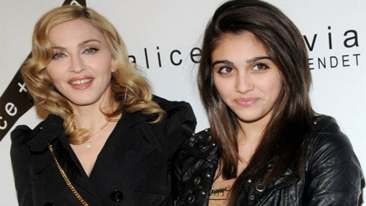 Η κόρη της Madonna έκανε το ντεμπούτο της ως μοντέλο στην εβδομάδα μόδας της Νέας Υόρκης