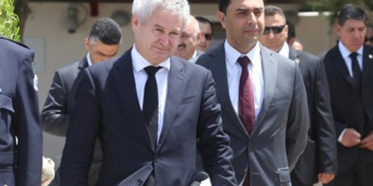 Προετοιμασία συνάντησης ηγετών από διαπραγματευτές