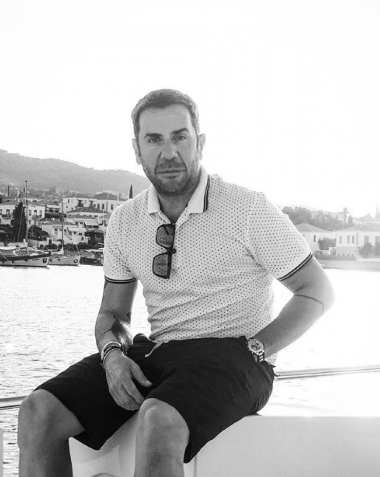 Γιώργος Μαζωνάκης: Πήρε βραβείο από τη δασκάλα του και έκανε την πιο συγκινητική αποκάλυψη για εκείνην! [βίντεο]