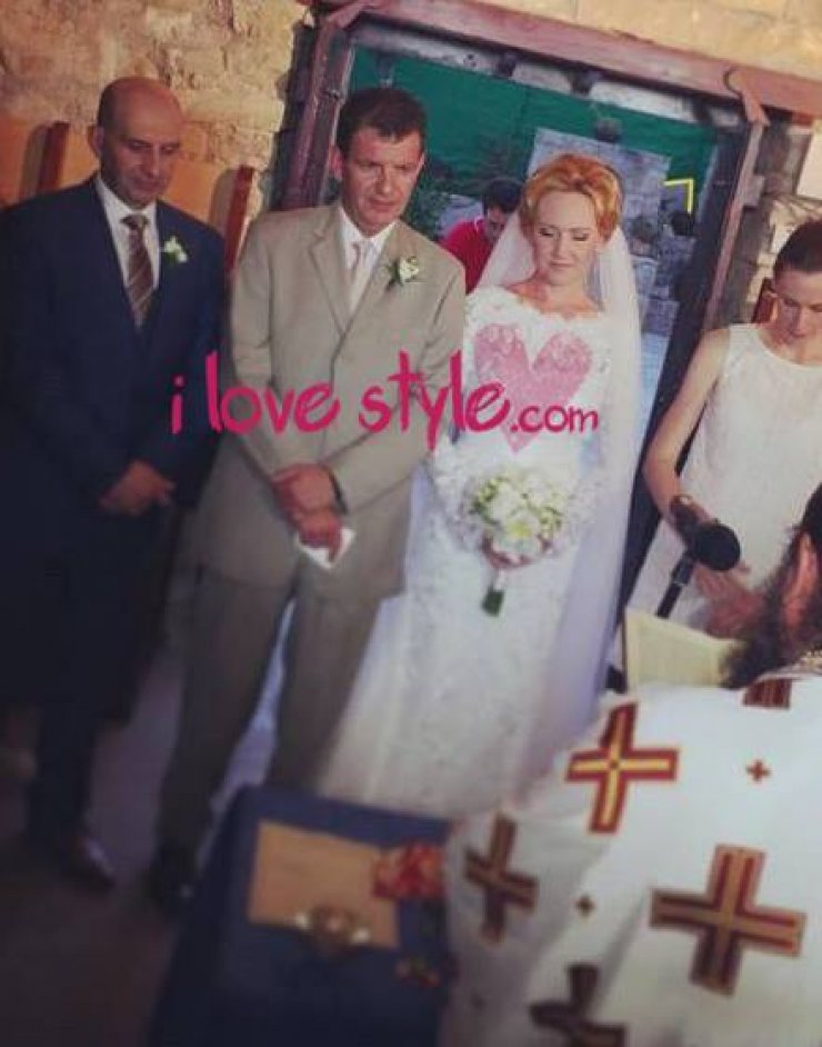 Σήμερα ο γάμος της Μέλανης Στέλιου και του Αλέξη Νικολάου