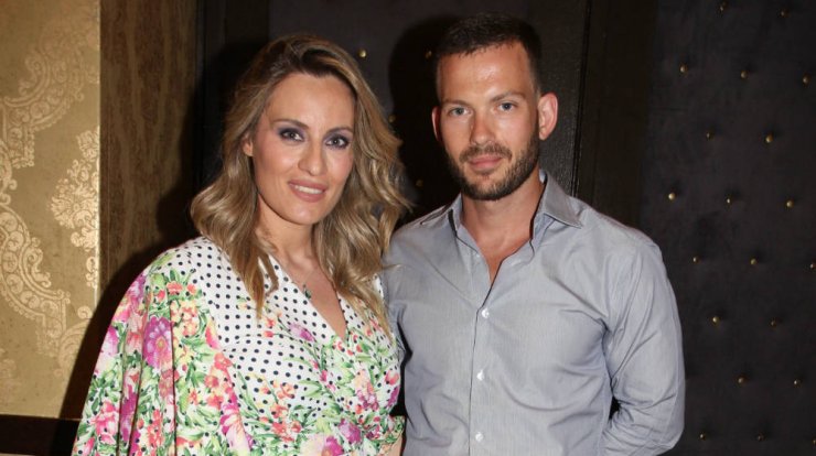 Μελέτη - Μαροσούλης: Στο πάρτι για τα πρώτα γενέθλια της κόρης τους! [βίντεο]