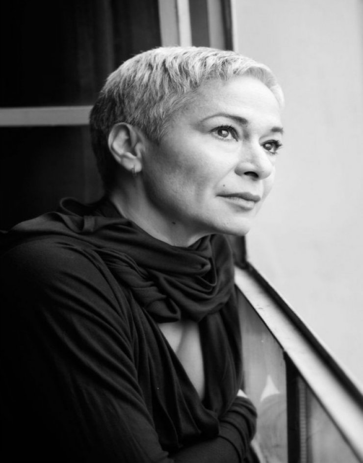 Μελίνα Κανά: Στην Κύπρο με τον Γόη του Θησείου