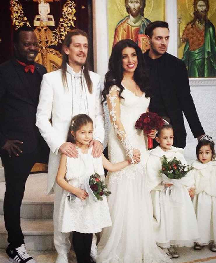 Μελίνα Μακρή: Το γλέντι μετά το γάμο και ο χορός της νύφης! [εικόνες και βίντεο]