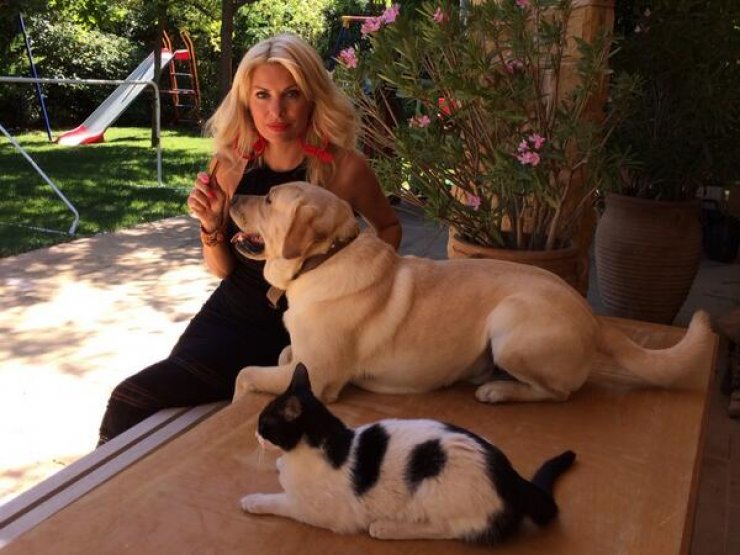 Ελένη Μενεγάκη: «Νομίζατε ότι σας ξέχασα;» [εικόνες]