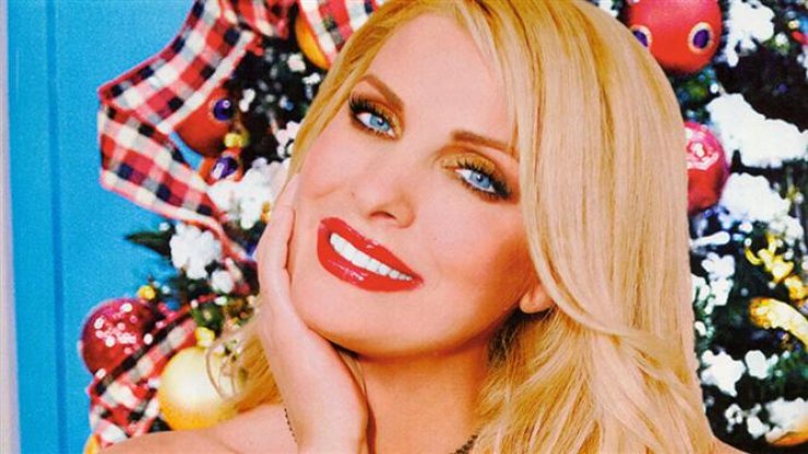 Ελένη Μενεγάκη: Δείτε την πριν 22 χρόνια σε video clip