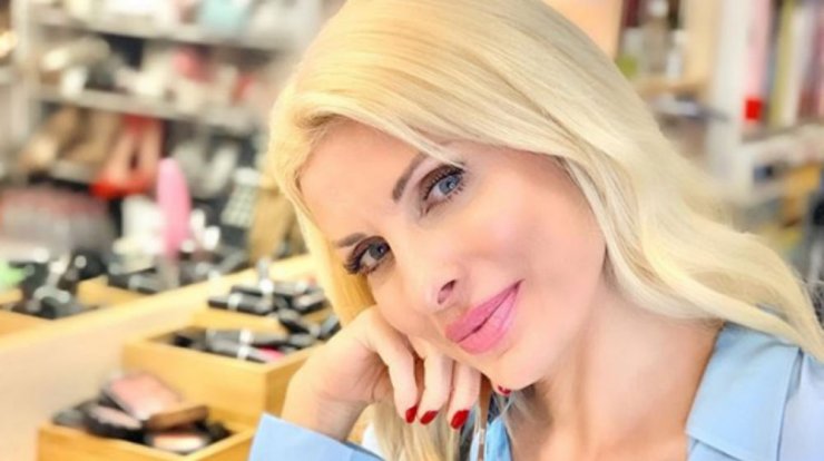 Ελένη Μενεγάκη: Που βρίσκεται για τις χριστουγεννιάτικες διακοπές της [εικόνες]