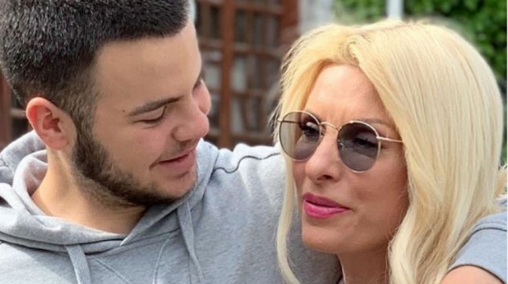 Ελένη Μενεγάκη: Οι τρυφερές στιγμές με τον γιο της Άγγελο!