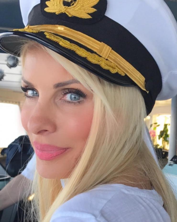 Ελένη Μενεγάκη: “Έριξε” για ακόμα μία φορά το instagram με φωτογραφία από τις διακοπές της!