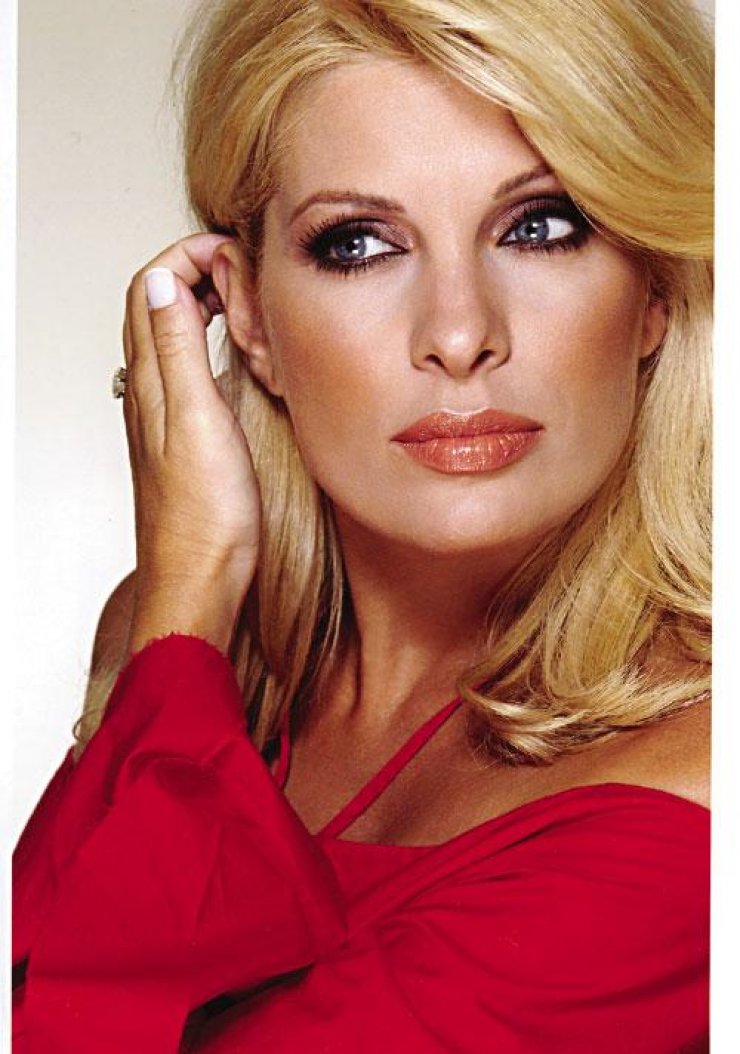 Η Μενεγάκη «έπαιξε κρυφτό» με τον Λιάγκα πάνω στο πλοίο!