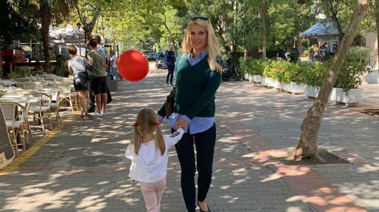Ελένη Μενεγάκη: Τι λέει για το ενδεχόμενο να αποκτούσε ένα πέμπτο παιδί;
