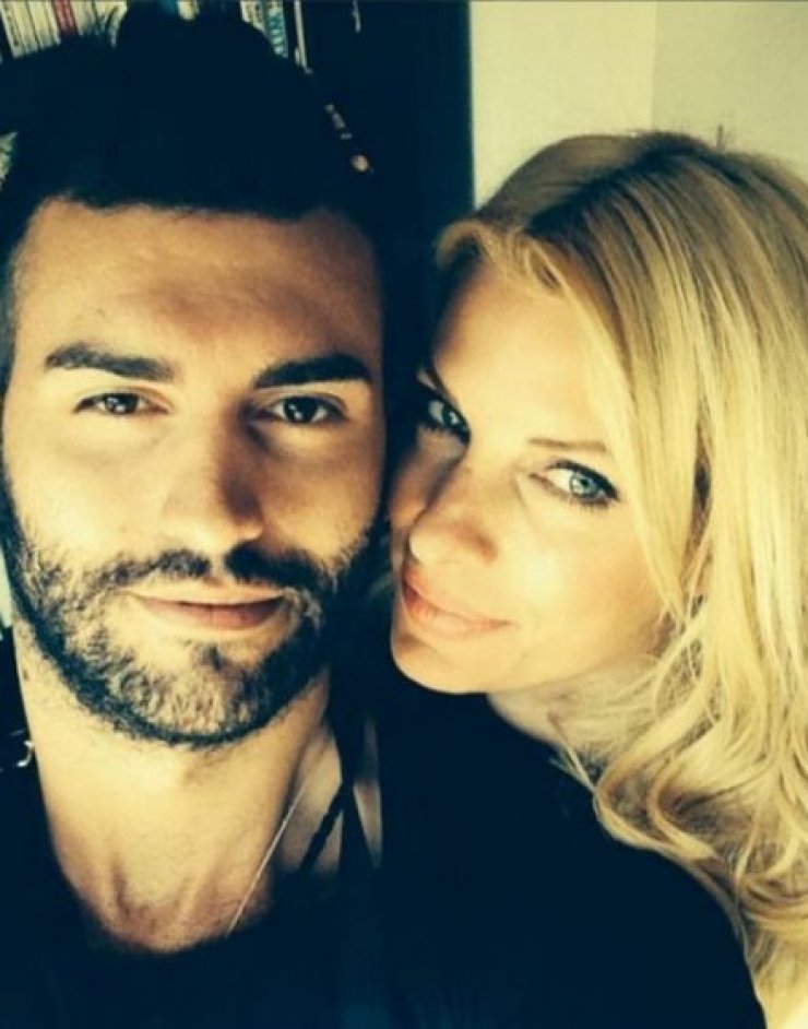 Η τρυφερή ευχή της Ελένης Μενεγάκη στον αδερφό της για τα γενέθλιά του!